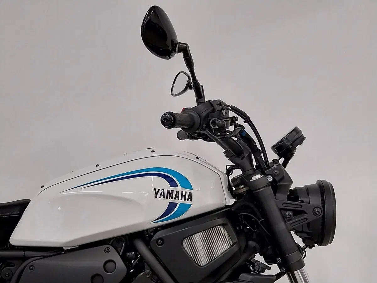 Yamaha XSR 700 (2022 - 26) (7)