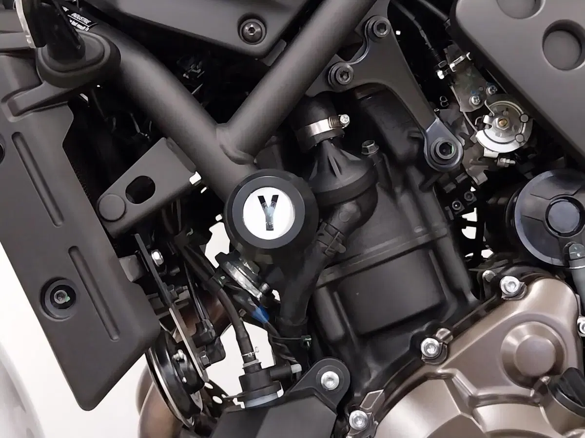 Yamaha XSR 700 (2022 - 26) (15)