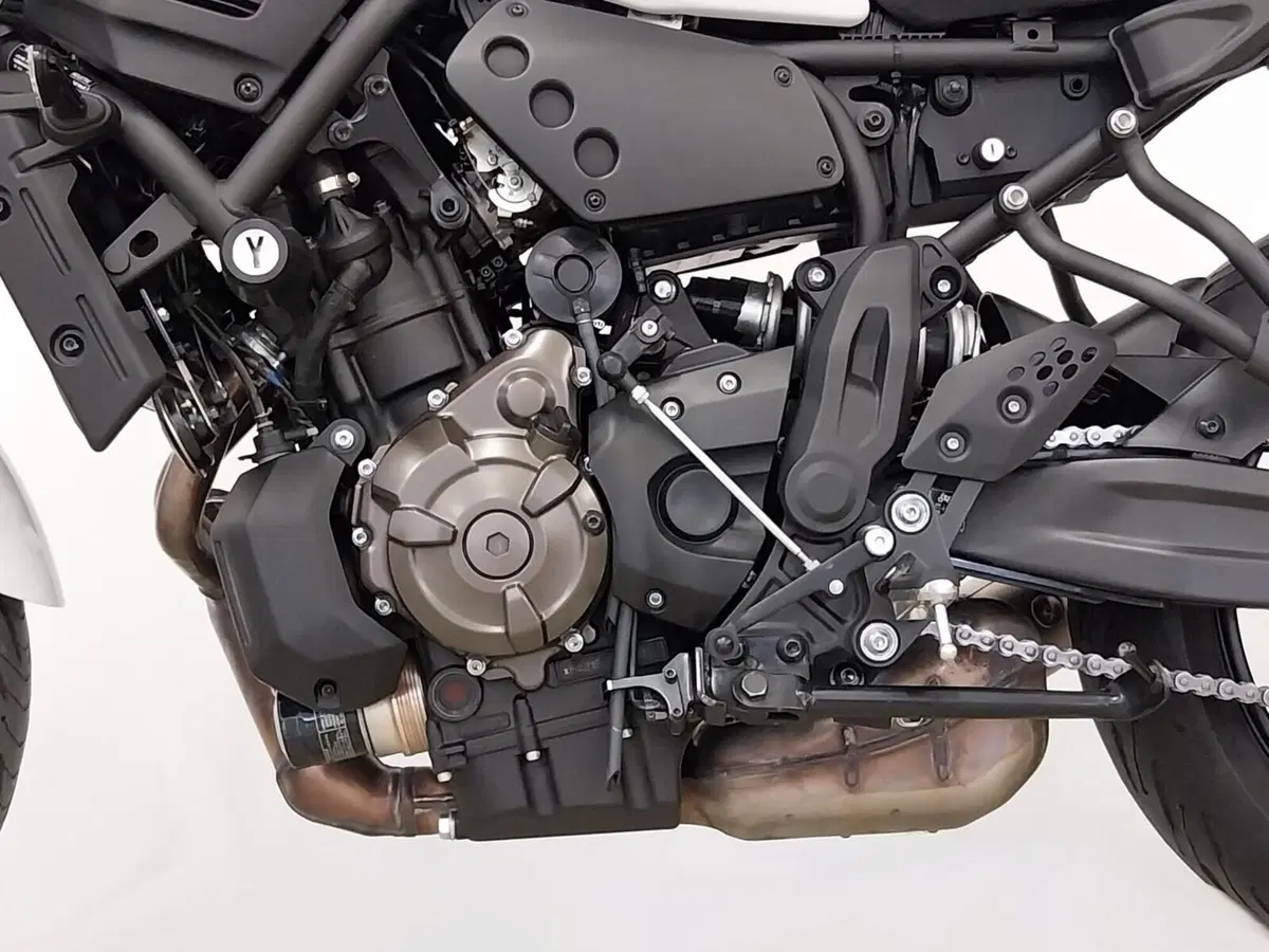 Yamaha XSR 700 (2022 - 26) (16)