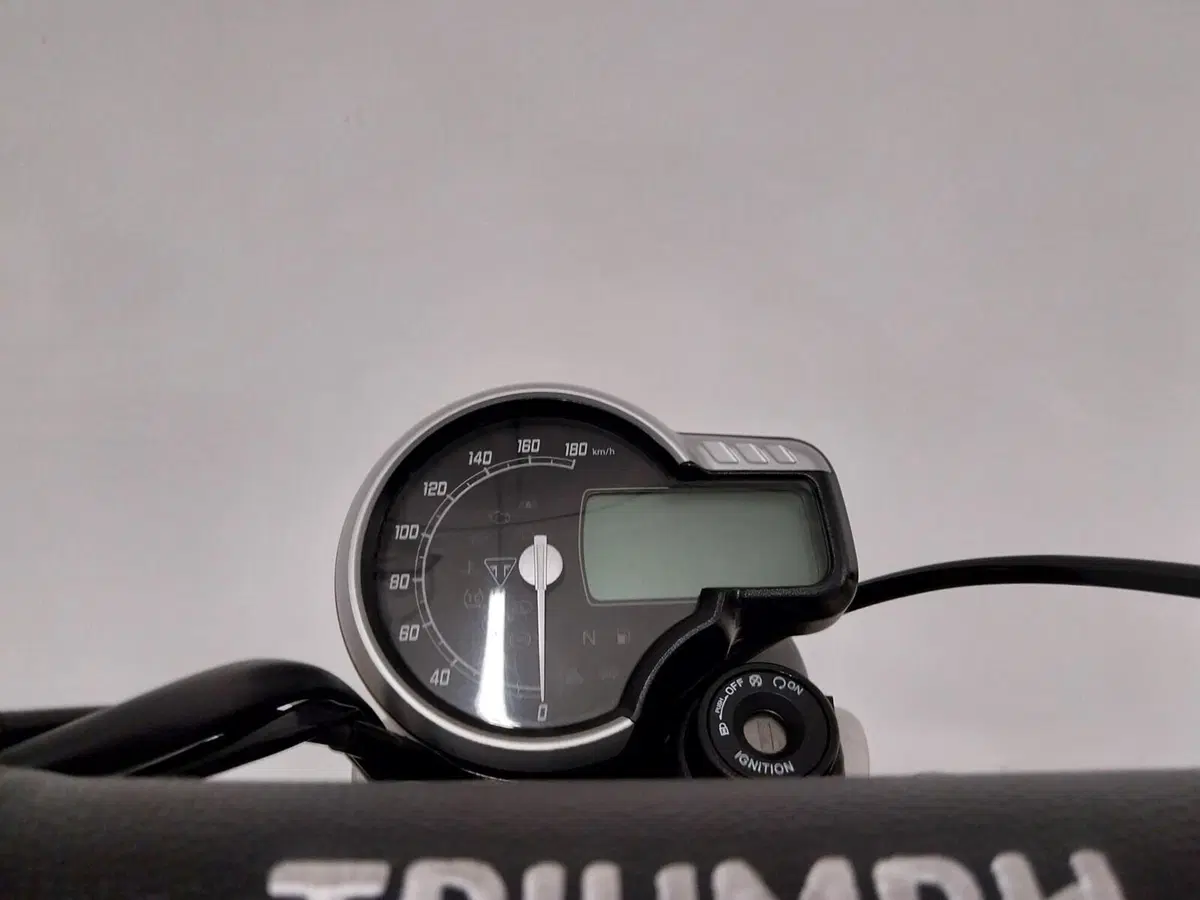 Triumph Scrambler 400 X (2024 - 26) (20)
