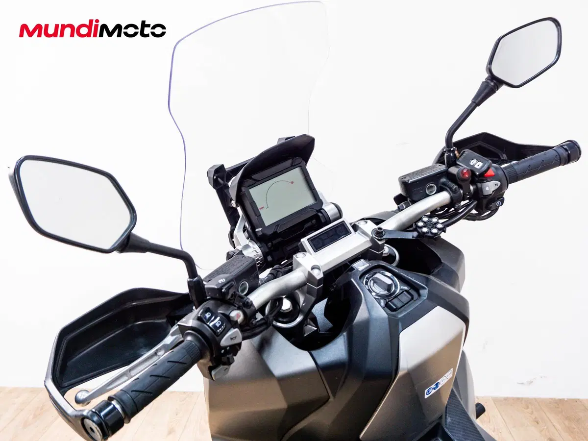 Honda X-ADV 750 (2018 - 20) (11)