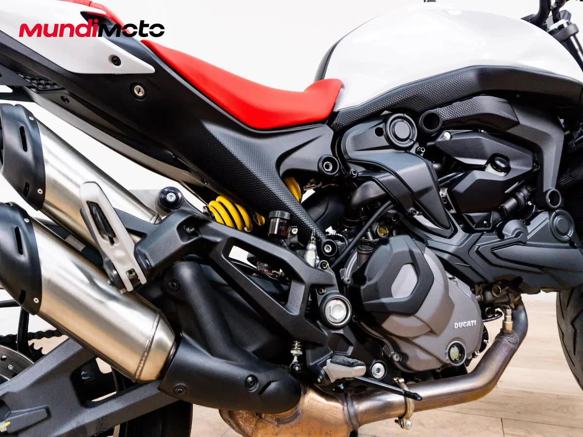 Ducati Monster 937 (2021 - 25) (4)