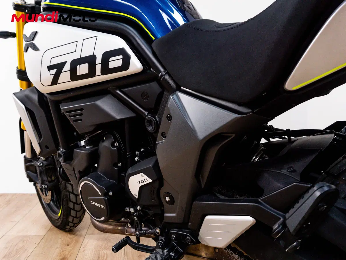 CFMOTO 700CL-X Heritage (2021 - 26) (8)