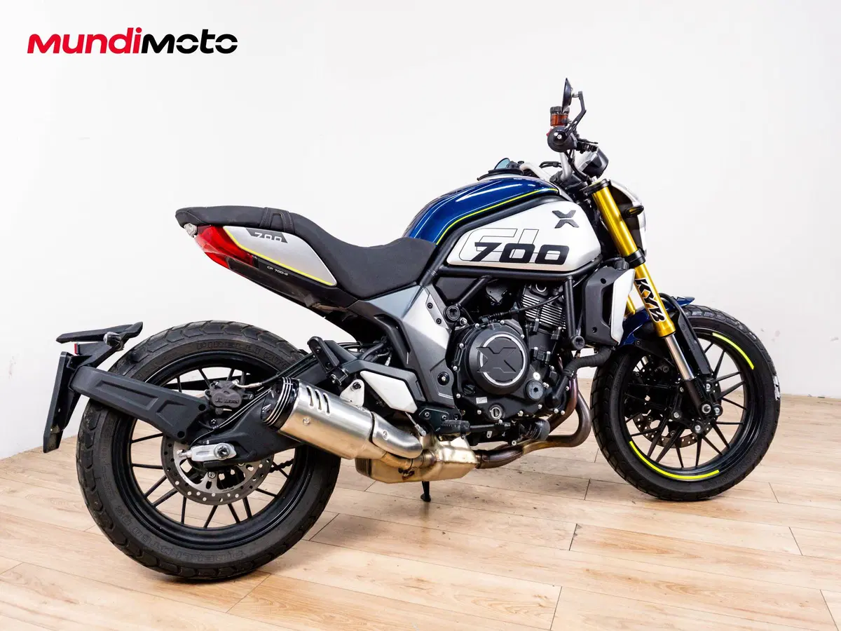 CFMOTO 700CL-X Heritage (2021 - 26) (3)
