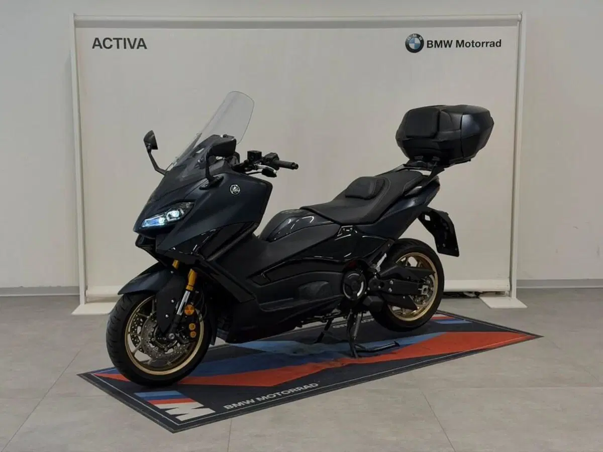 Yamaha T-Max 560 Tech Max (2022 - 24) (5)