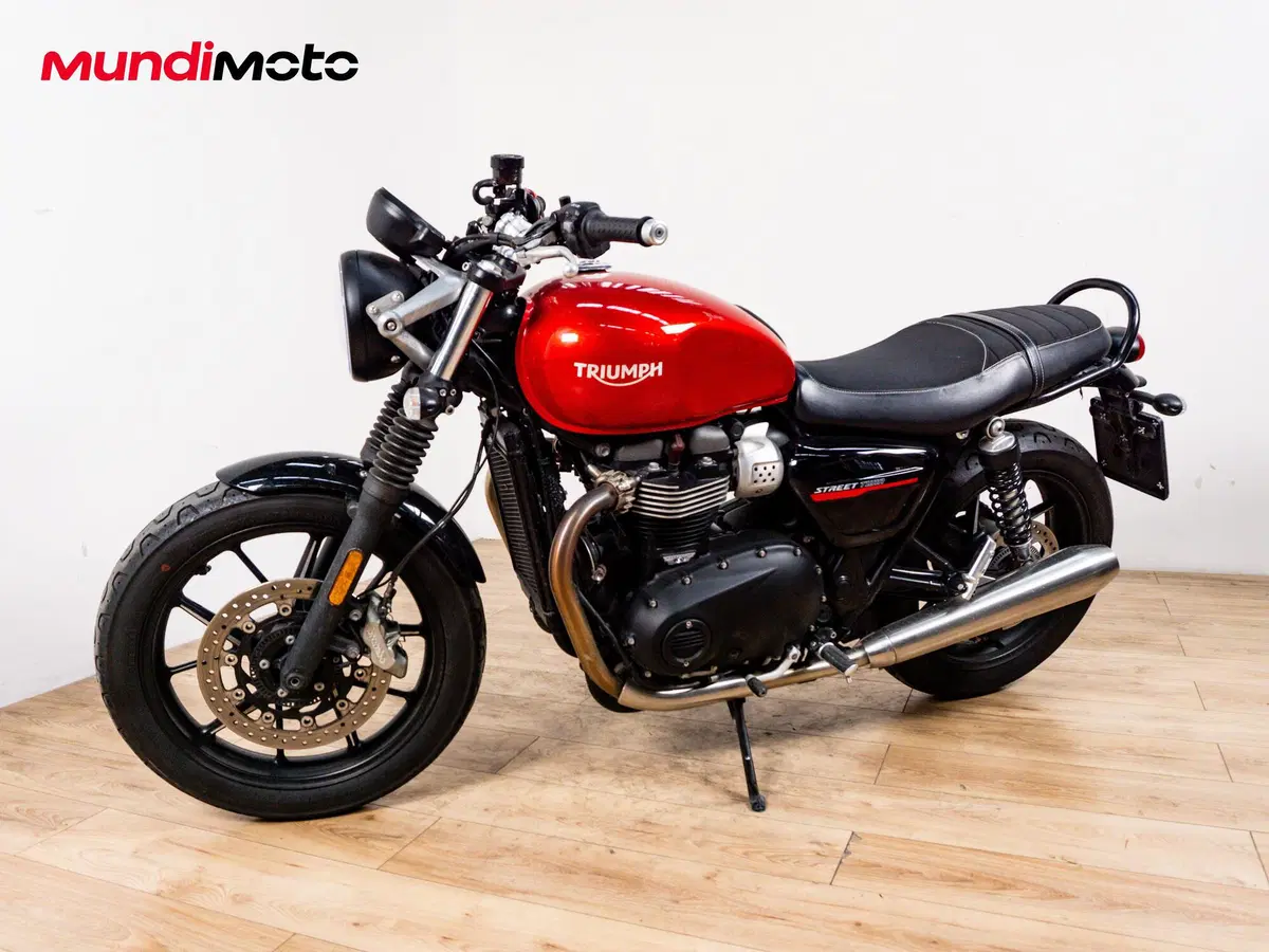 Triumph Street Twin 900 (2017 - 18) (8)