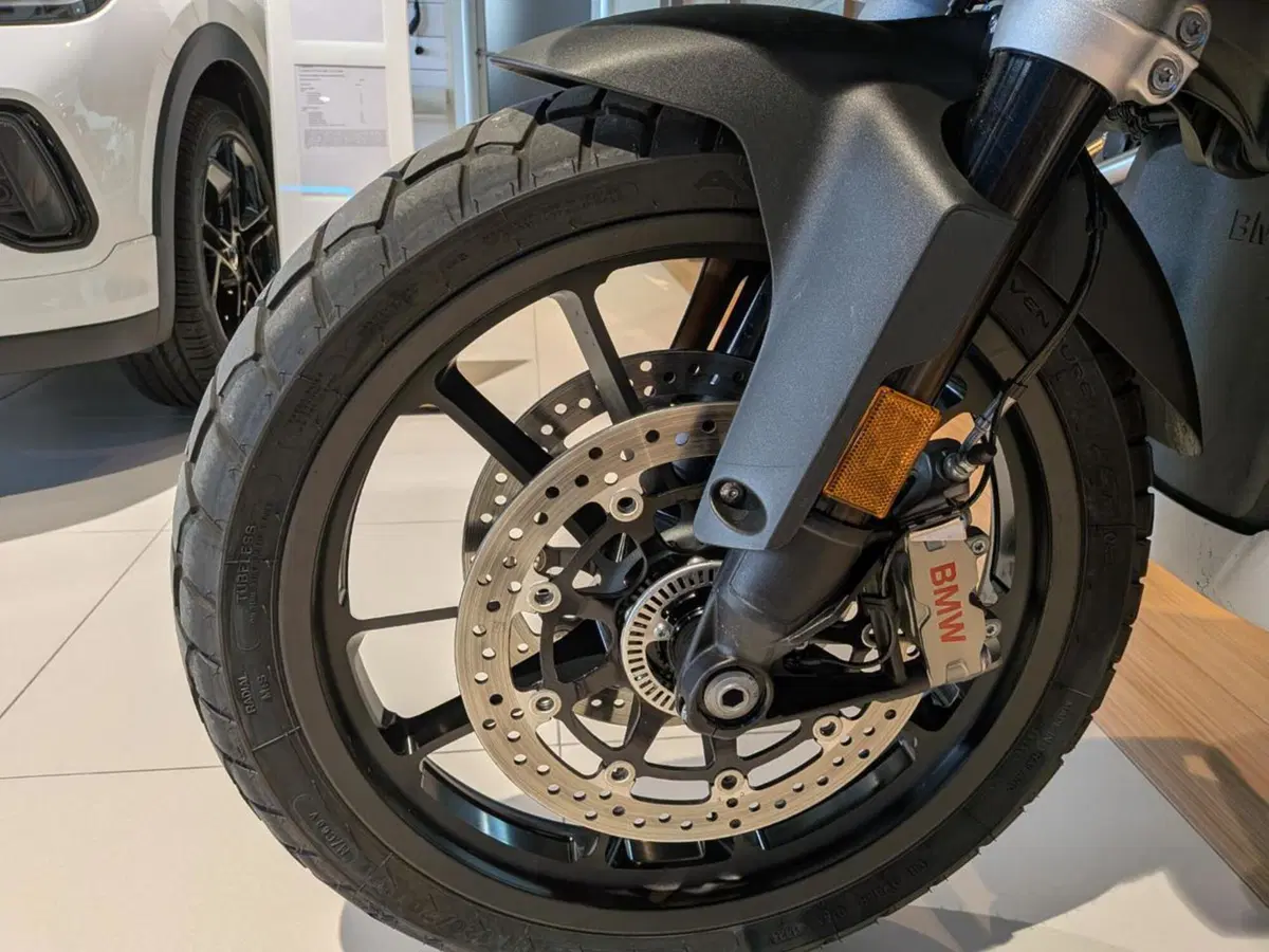 Bmw R 1300 GS (2023 - 26) (7)