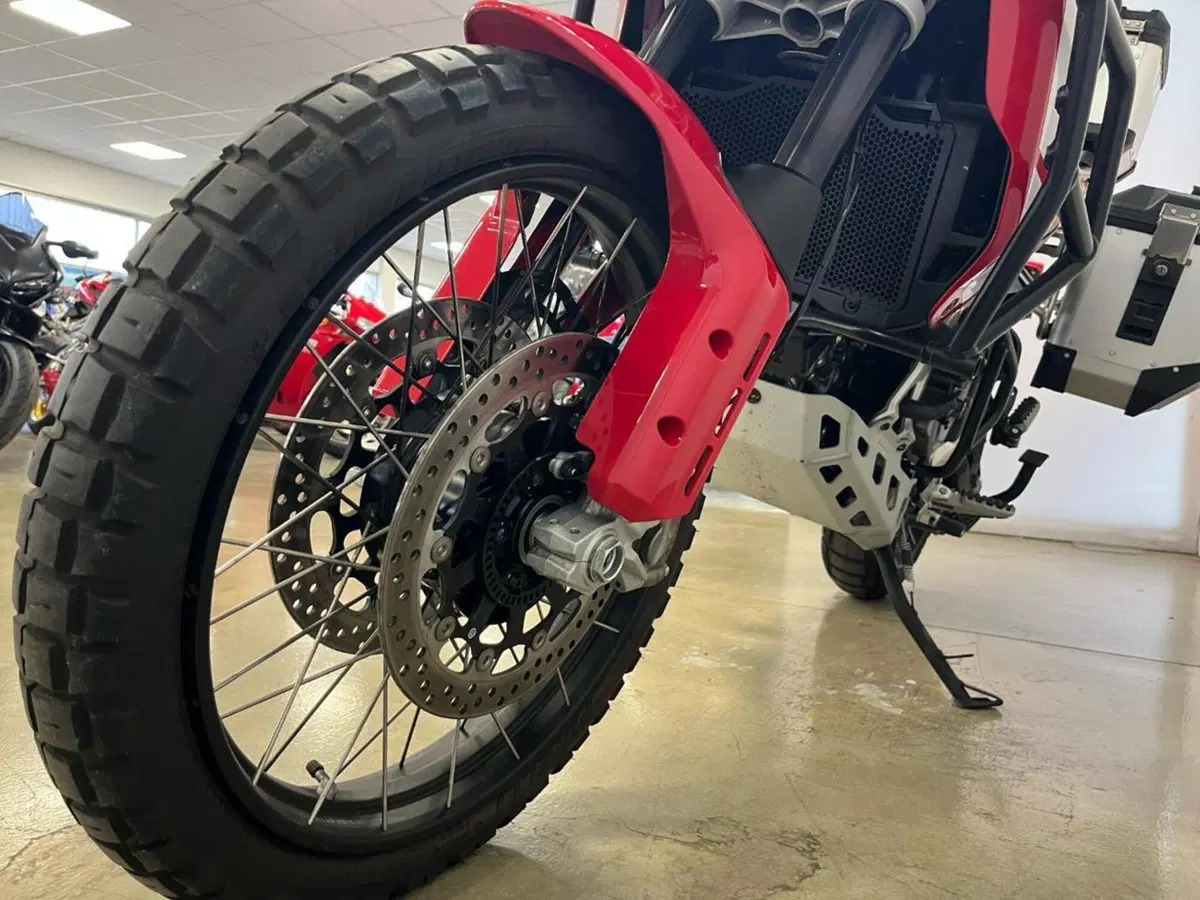 Ducati DesertX Discovery (2025) (3)