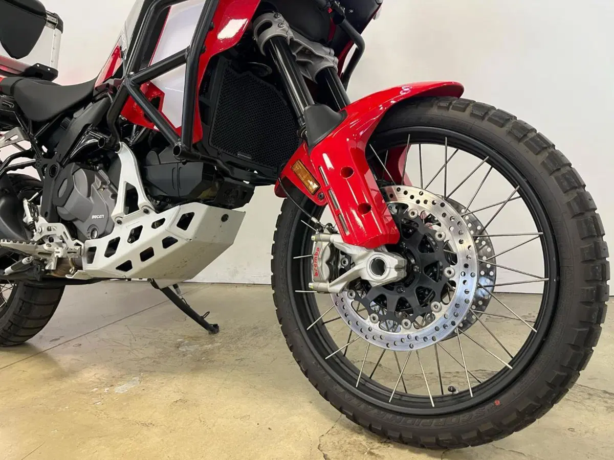 Ducati DesertX Discovery (2025) (4)