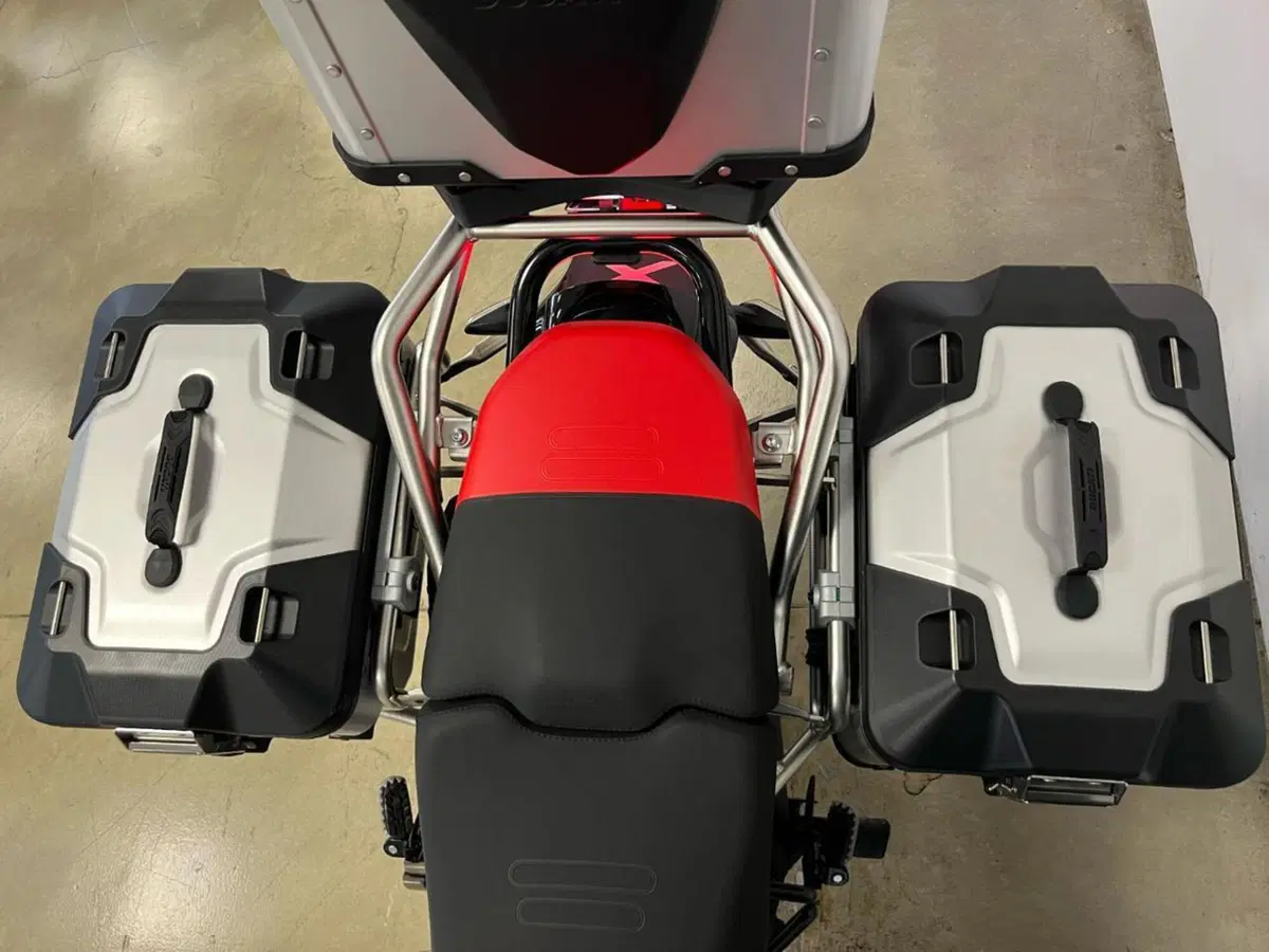 Ducati DesertX Discovery (2025) (8)