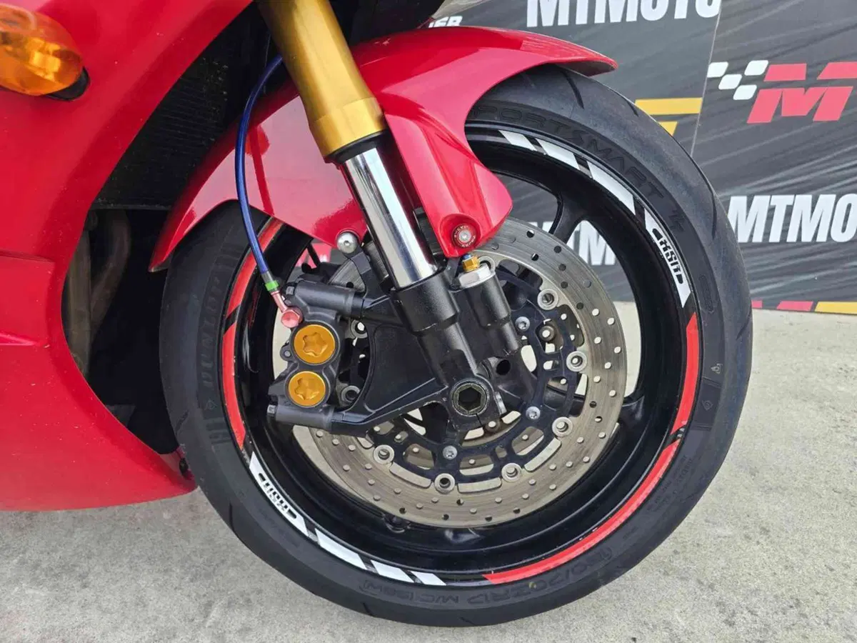 Yamaha YZF R6 (2006 - 07) (11)