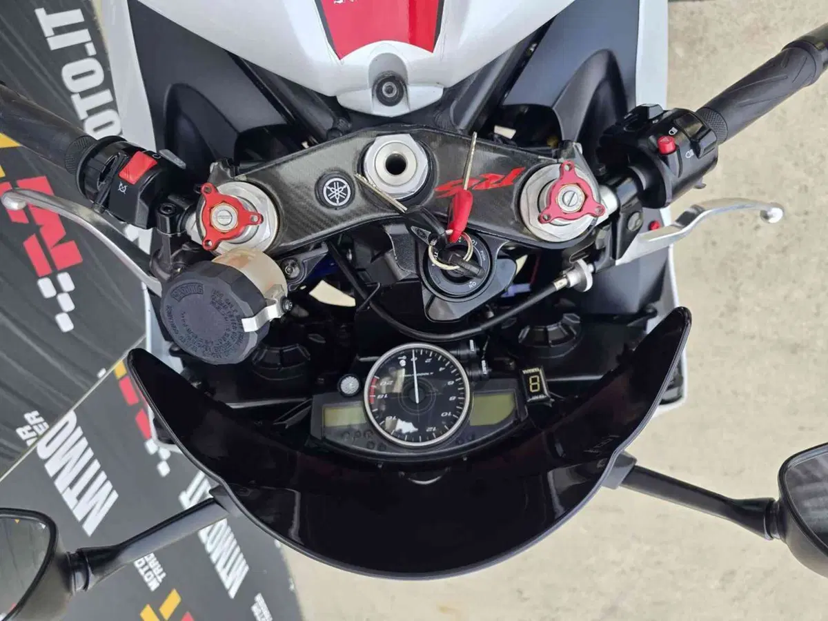 Yamaha YZF R6 (2006 - 07) (20)