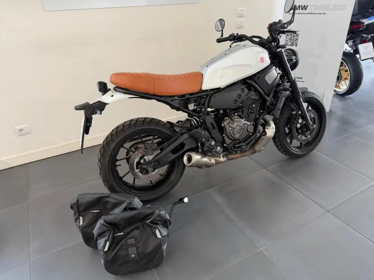Yamaha XSR 700 (2022 - 26) (3)