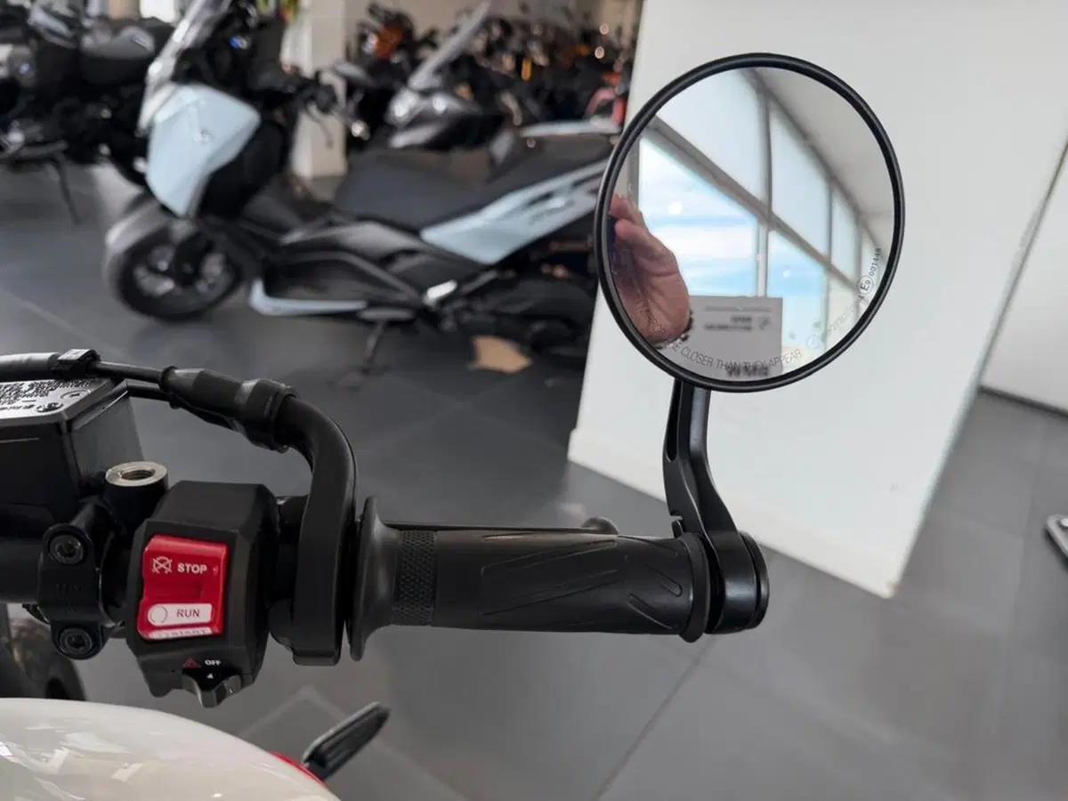 Yamaha XSR 700 (2022 - 26) (6)