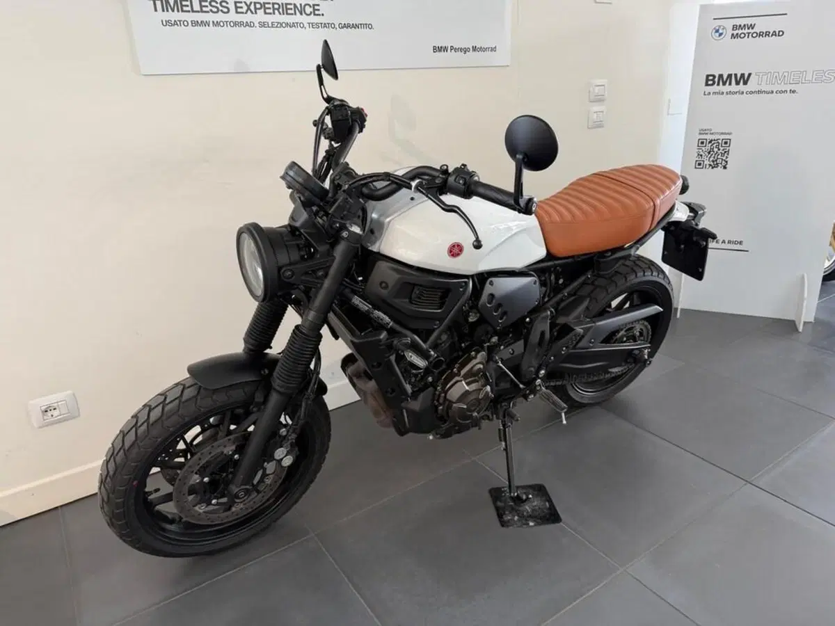 Yamaha XSR 700 (2022 - 26) (7)