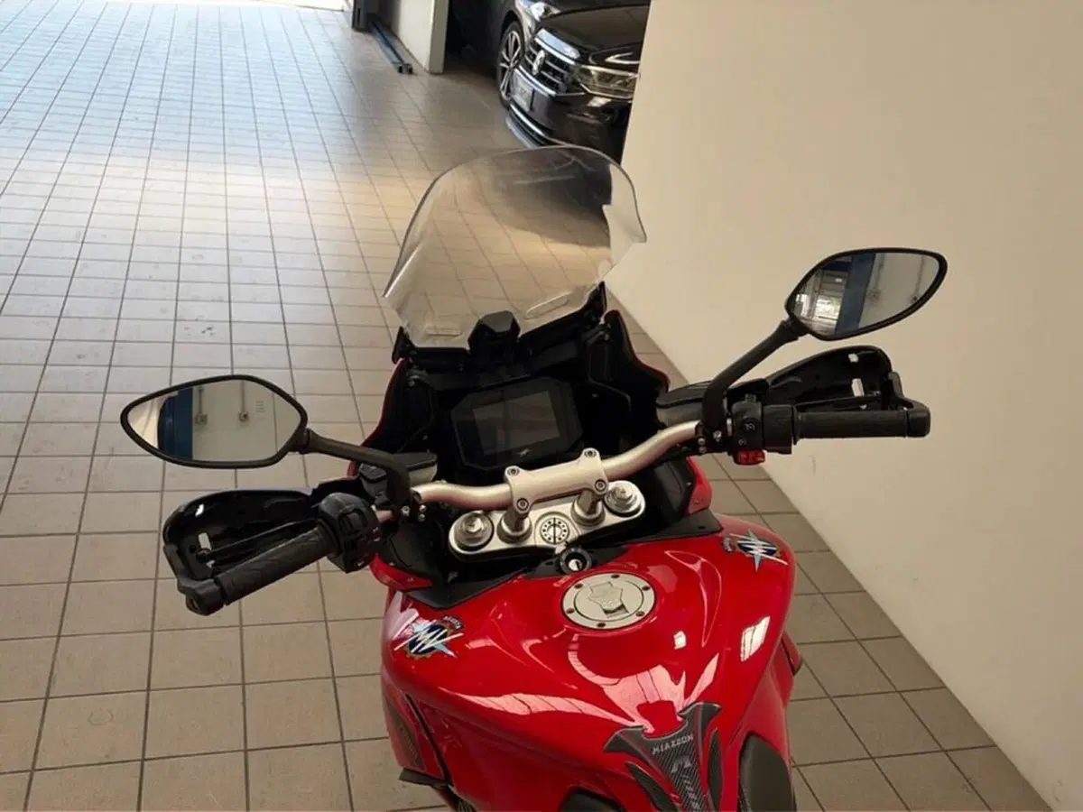 MV Agusta Turismo Veloce 800 Rosso (2021 - 23) (6)