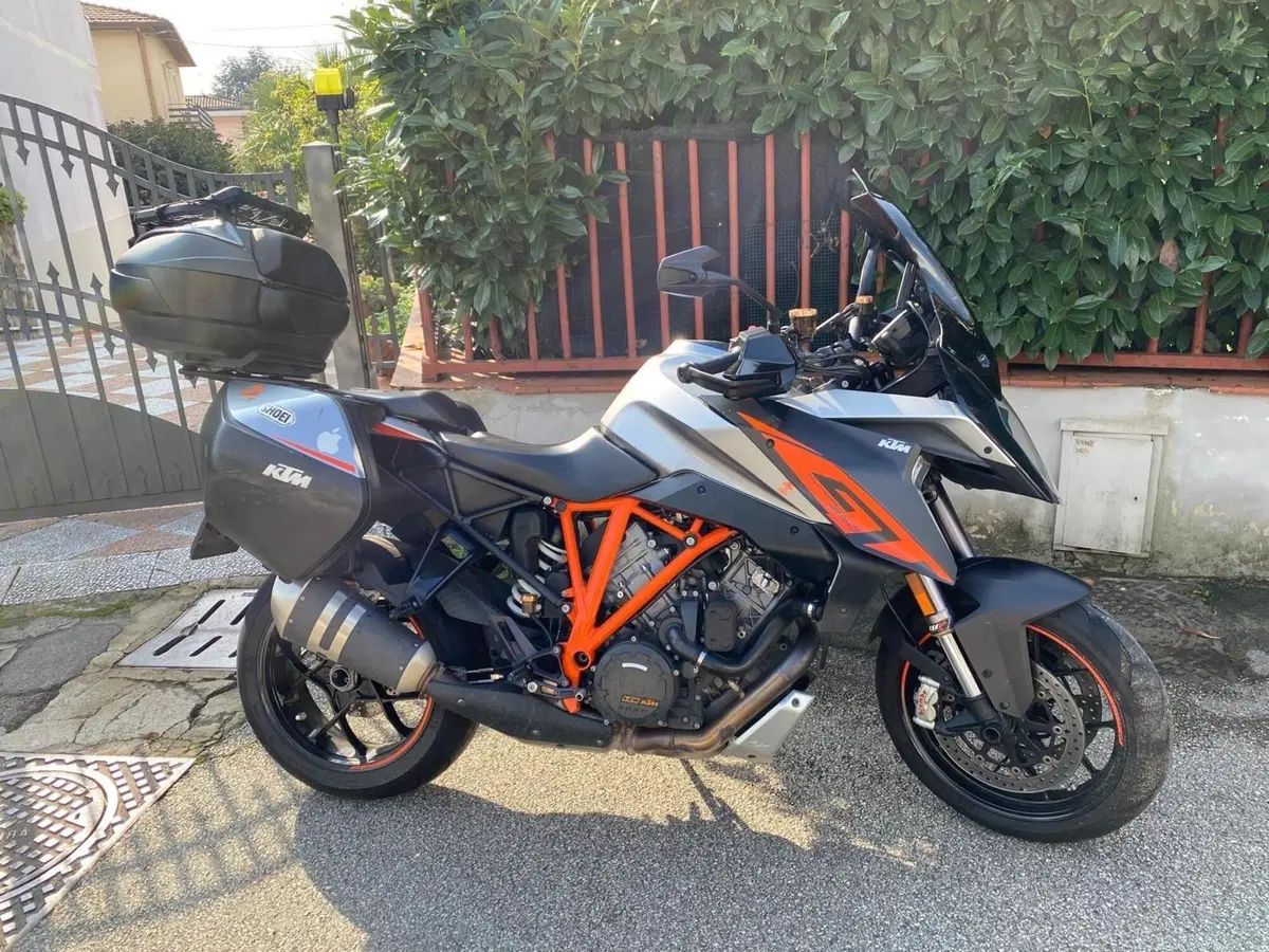 KTM 1290 Super Duke GT ABS (2016 - 18)