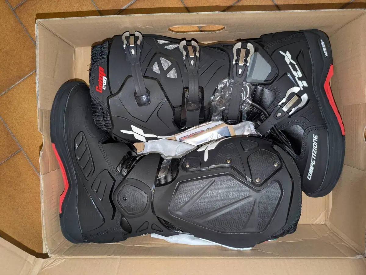 Stivali Motocross TCX Comp Evo 2 Michelin – NUOVI Tcx focus on boots