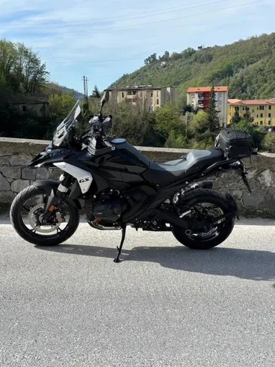 Bmw R 1300 GS Triple Black (2023 - 26) usata