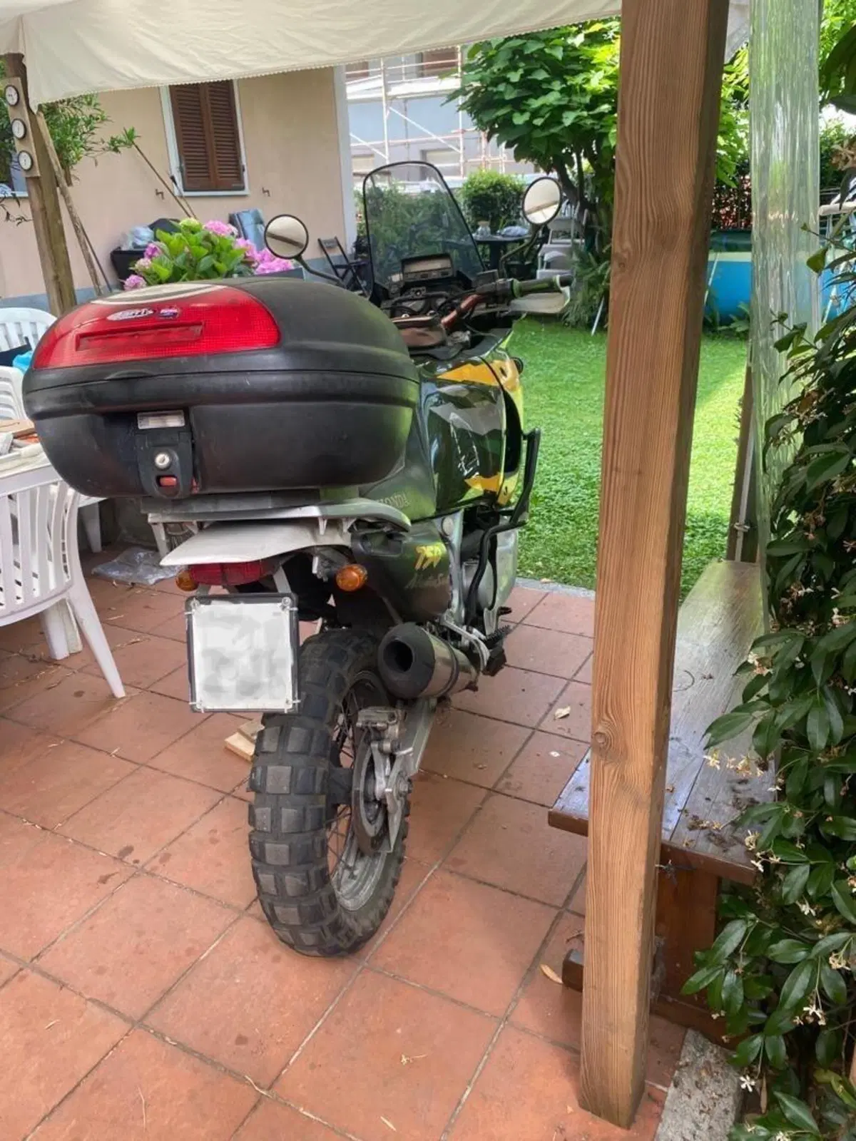 Honda Africa Twin XRV 750 (1996 - 02) (2)