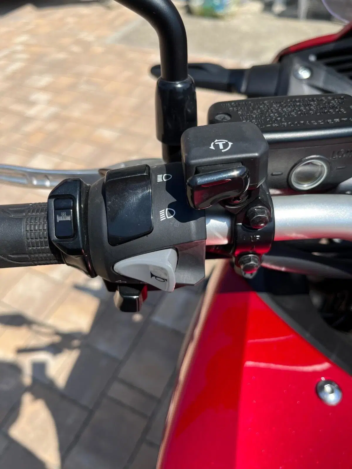 Honda Crossrunner (2017 - 20) (3)