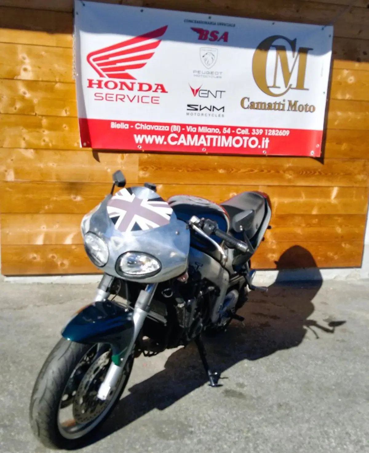 Triumph Sprint 955 ST (2)