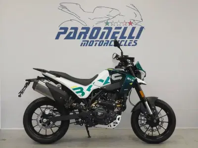 Benelli BKX 300 S (2026) nuova