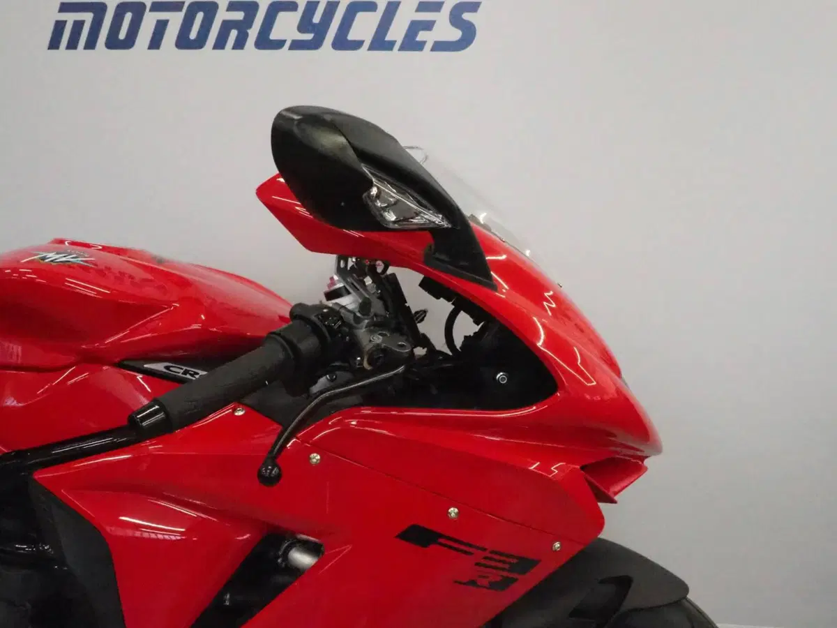 MV Agusta F3 800 R (2023 - 25) (5)