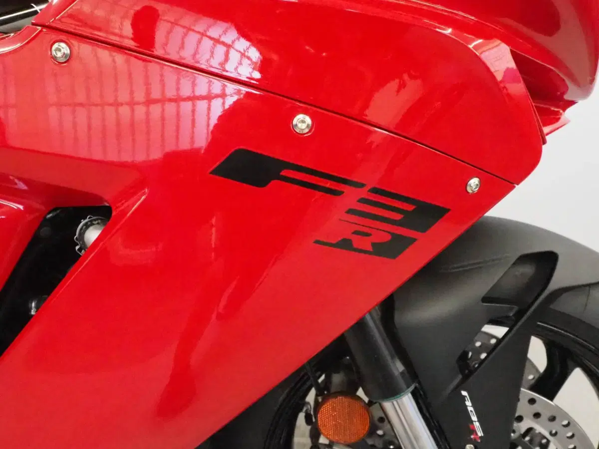MV Agusta F3 800 R (2023 - 25) (6)