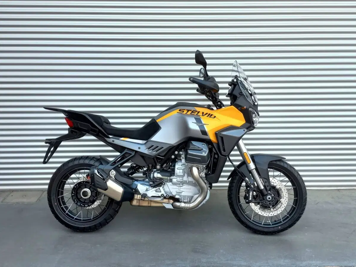 Moto Guzzi Stelvio PFF (2024 - 26) (2)