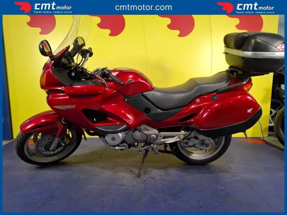 Honda Deauville 650 (1998 - 01) (2)