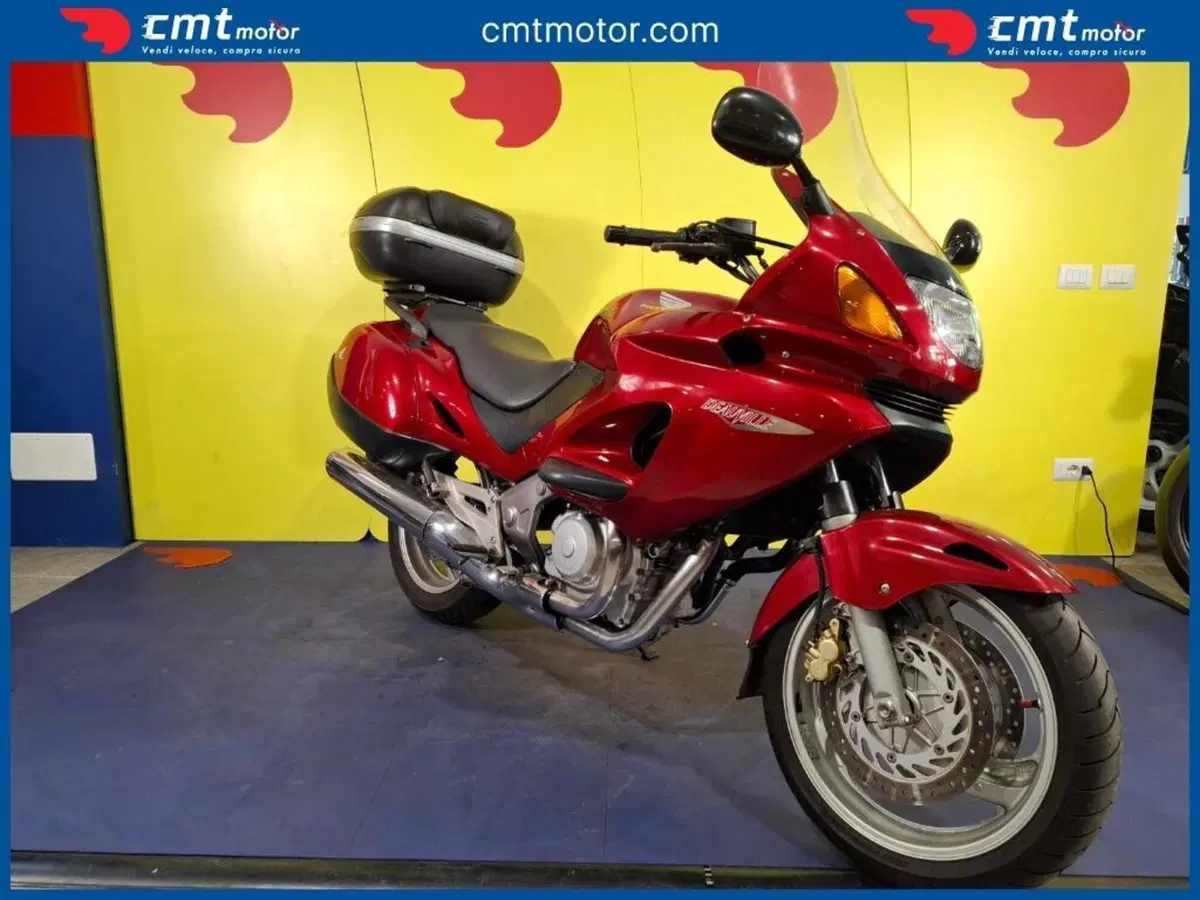 Honda Deauville 650 (1998 - 01) (3)