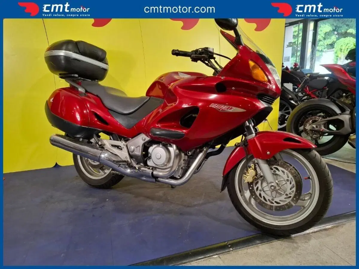 Honda Deauville 650 (1998 - 01) (4)
