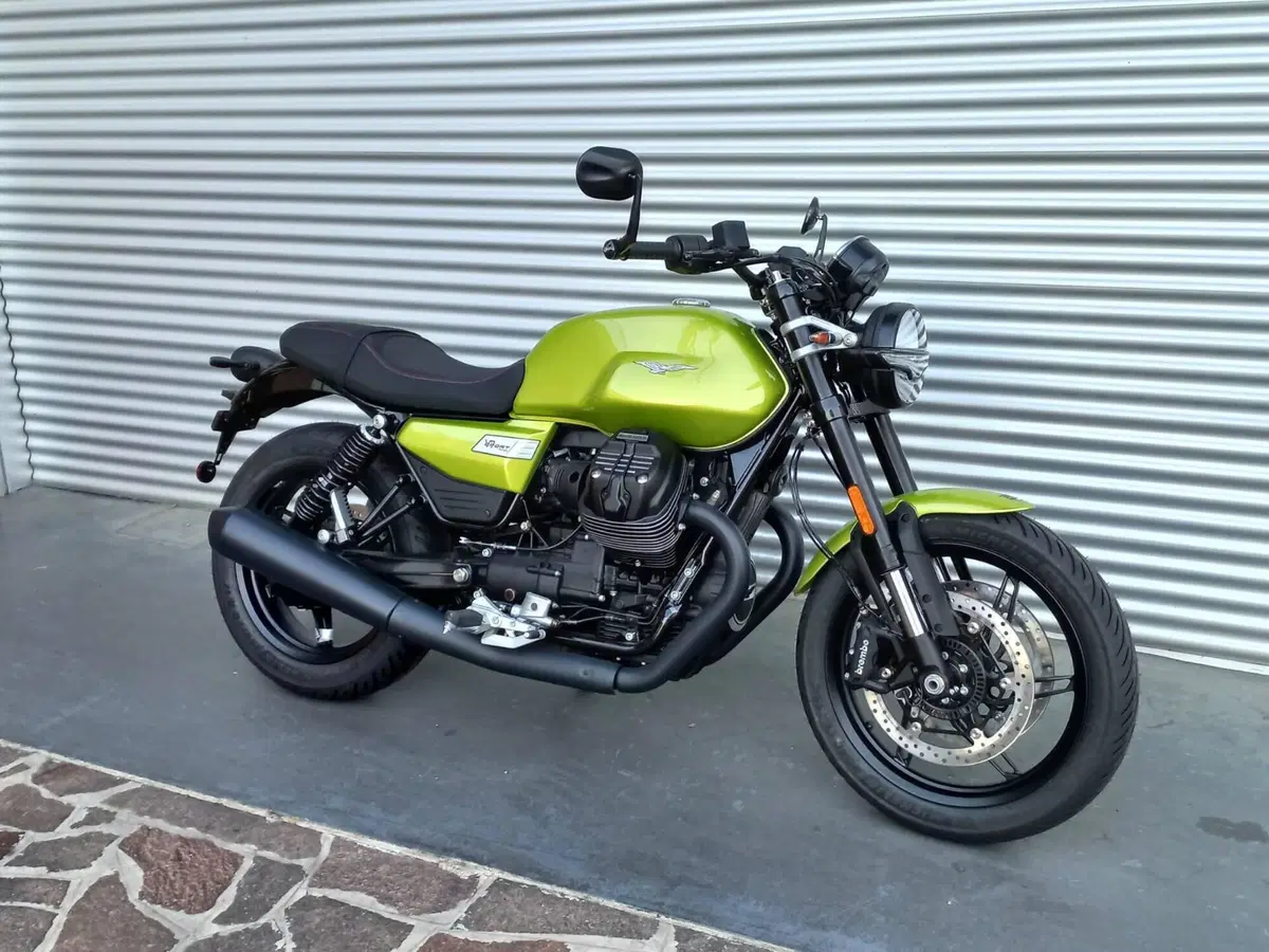 Moto Guzzi V7 Sport (2025 - 26) (4)