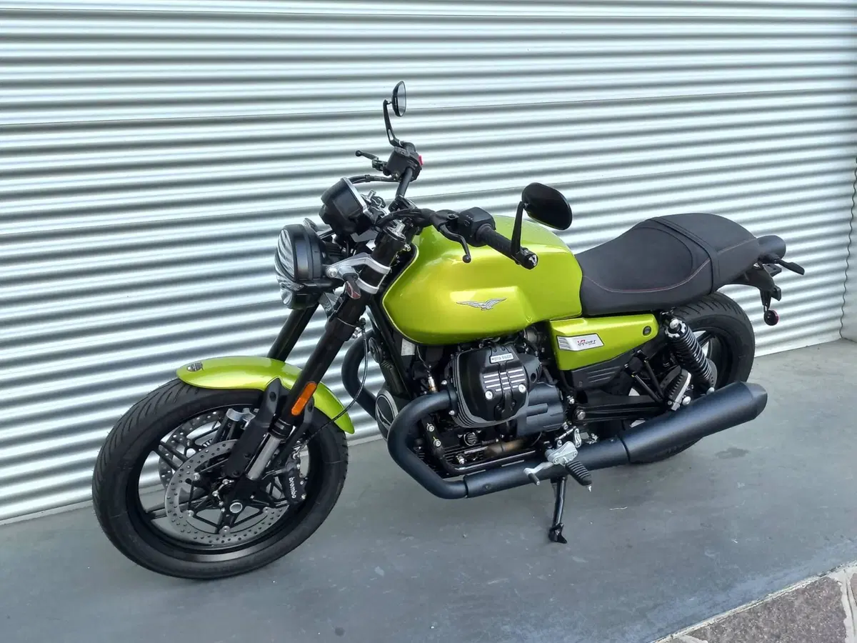 Moto Guzzi V7 Sport (2025 - 26) (5)