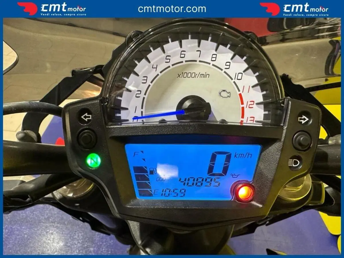 Kawasaki ER-6N (2012 - 13) (5)