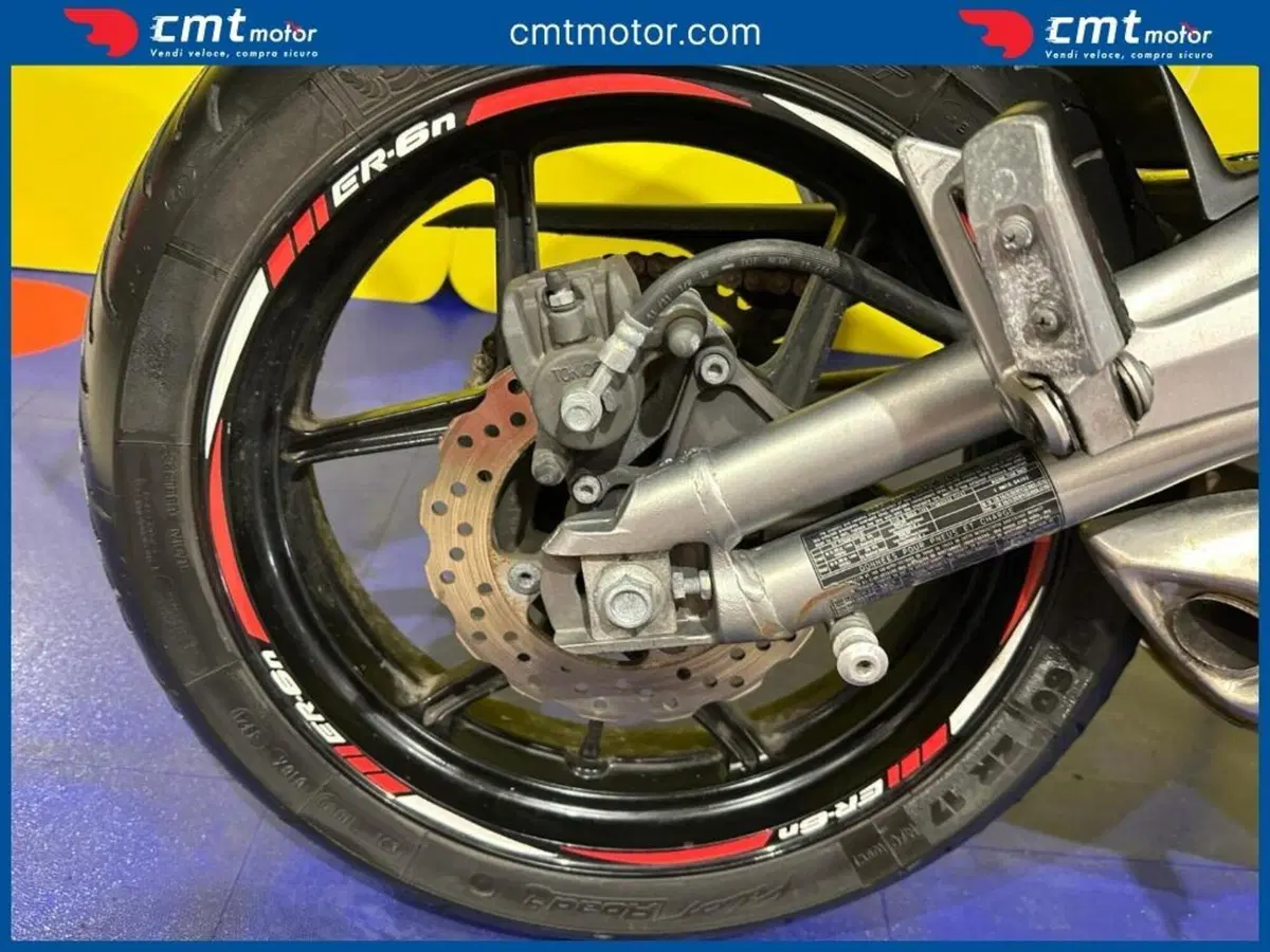 Kawasaki ER-6N (2012 - 13) (11)