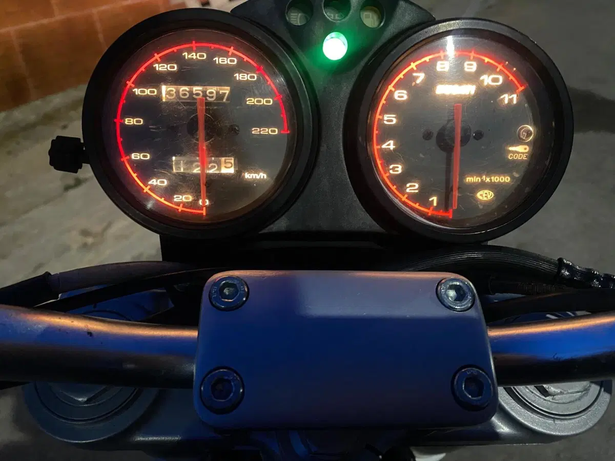 Ducati Monster 600 (1994 - 02) (5)