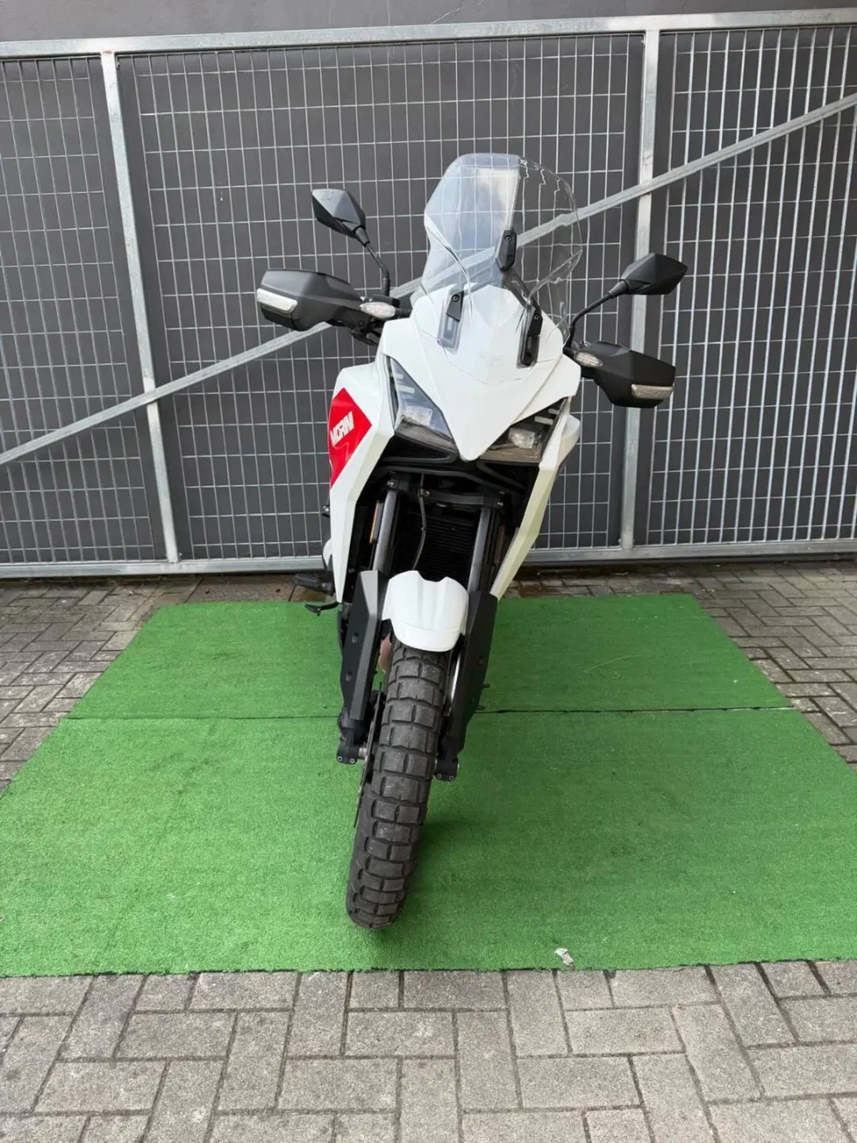 Moto Morini X-Cape 650 Alloy Wheels (2021 - 26) (4)