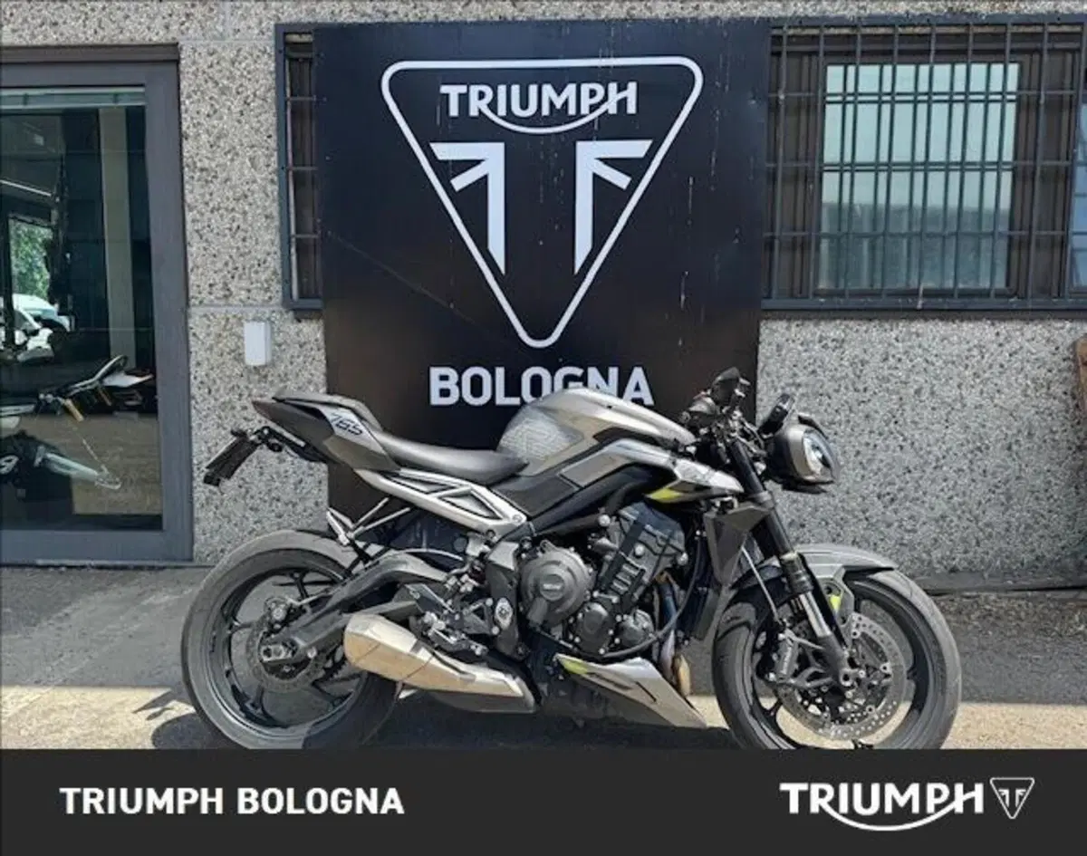 Triumph Street Triple 765 R (2023 - 26)