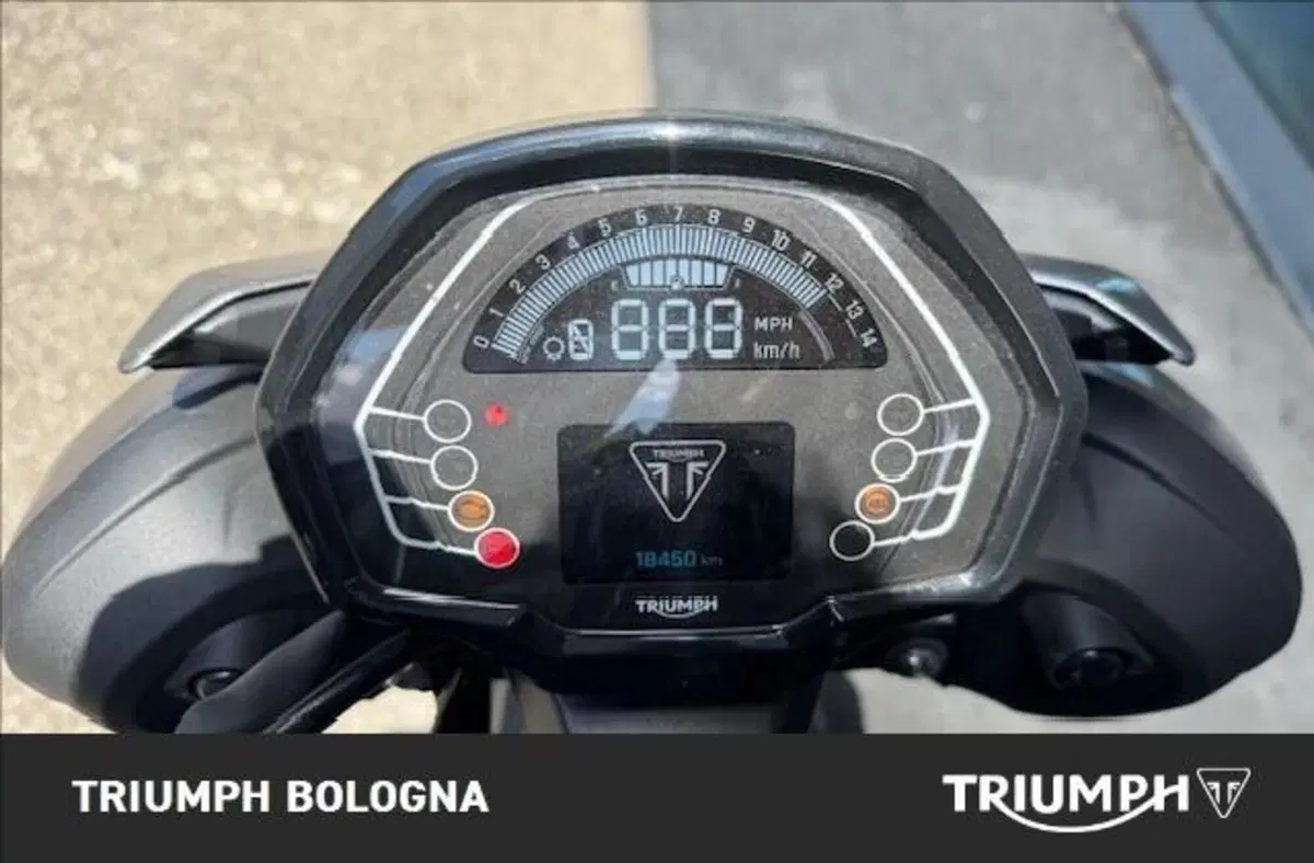 Triumph Street Triple 765 R (2023 - 26) (6)