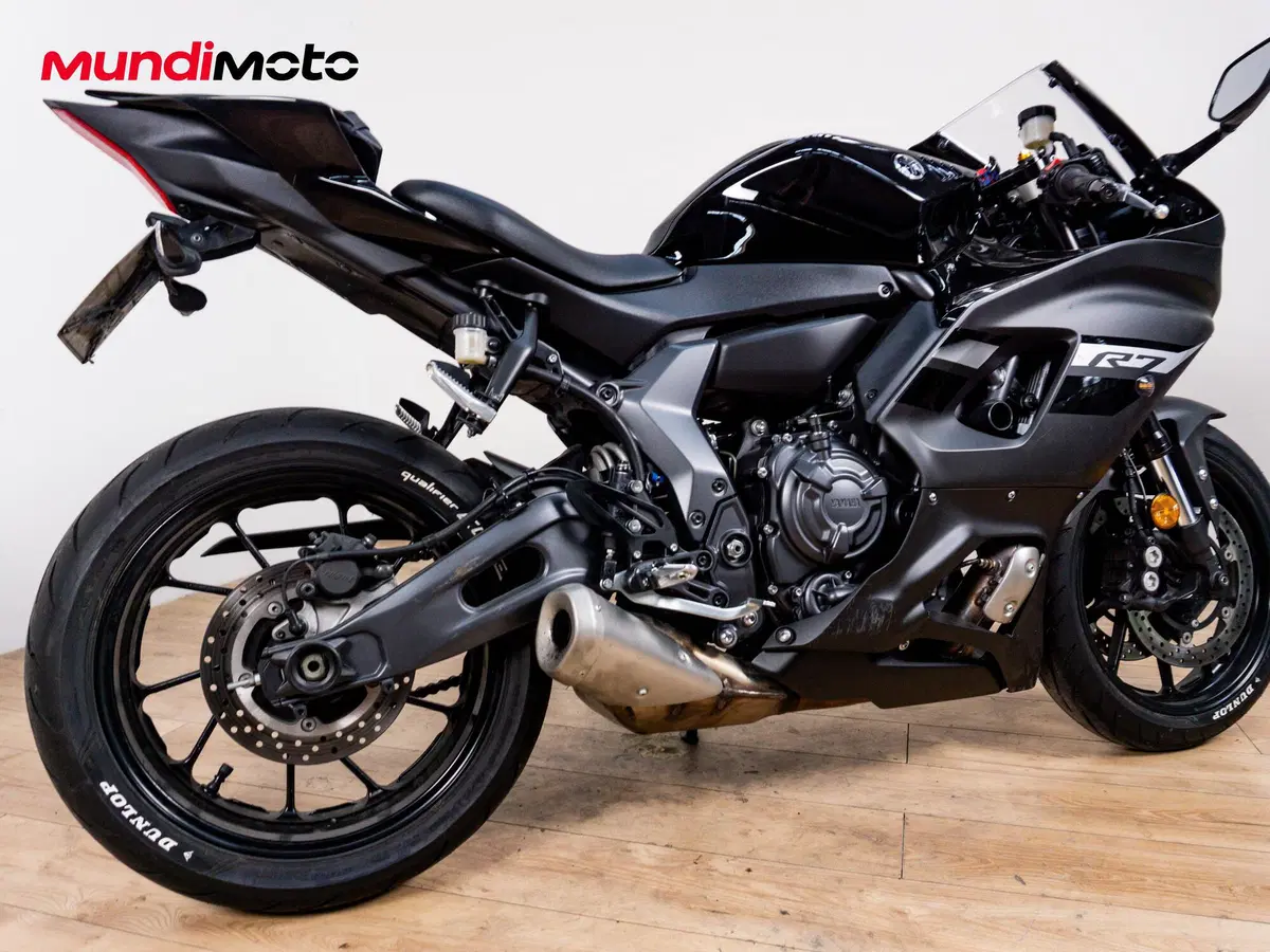 Yamaha YZF R7 (2021 - 25) (3)
