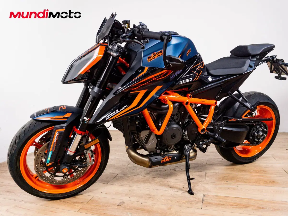 KTM 1290 Super Duke R (2020) (8)