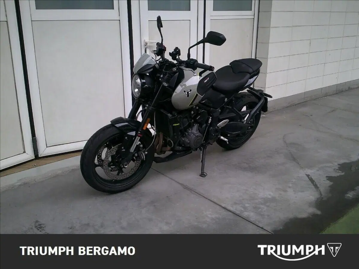 Triumph Trident 660 (2025) (3)