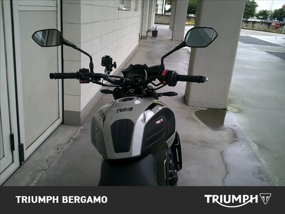Triumph Trident 660 (2025) (7)