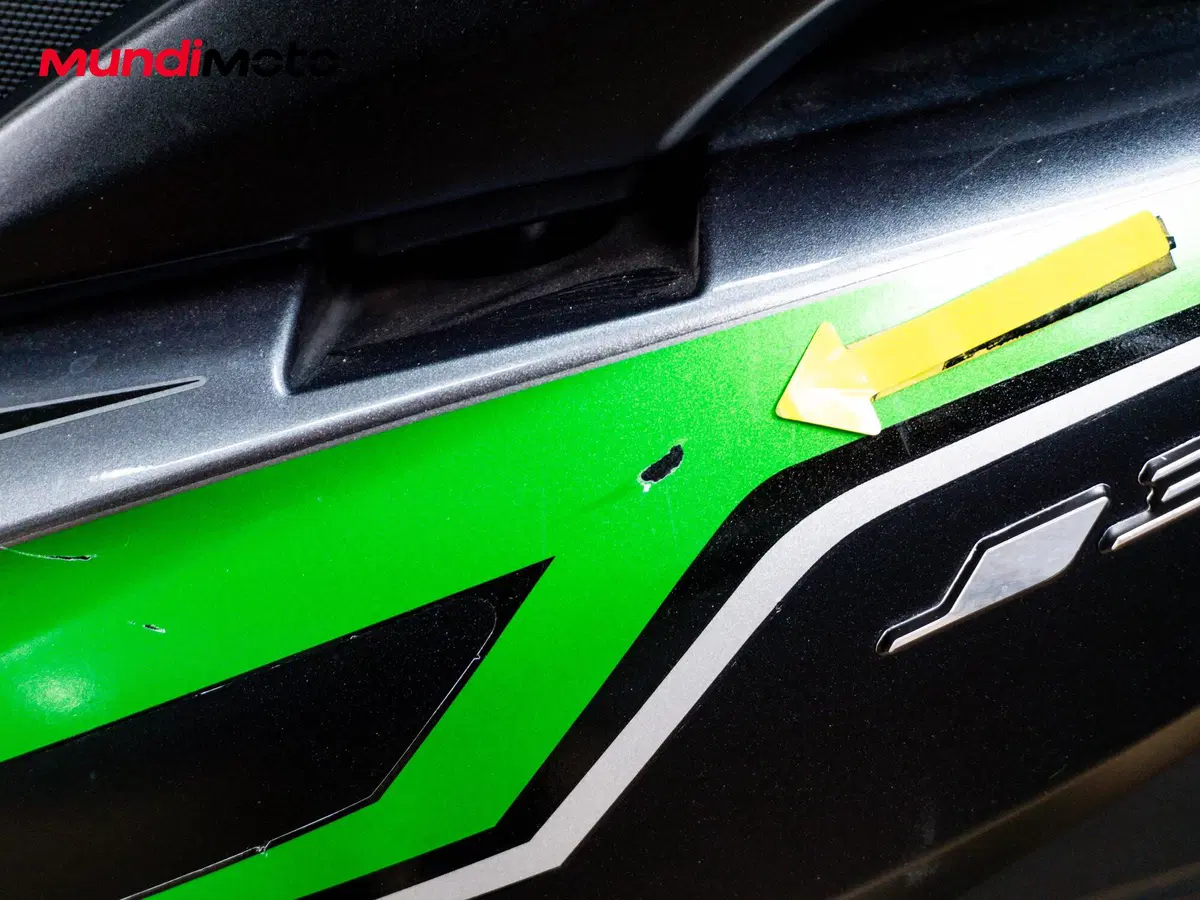 Kawasaki J 300 ABS (2014 - 16) (21)