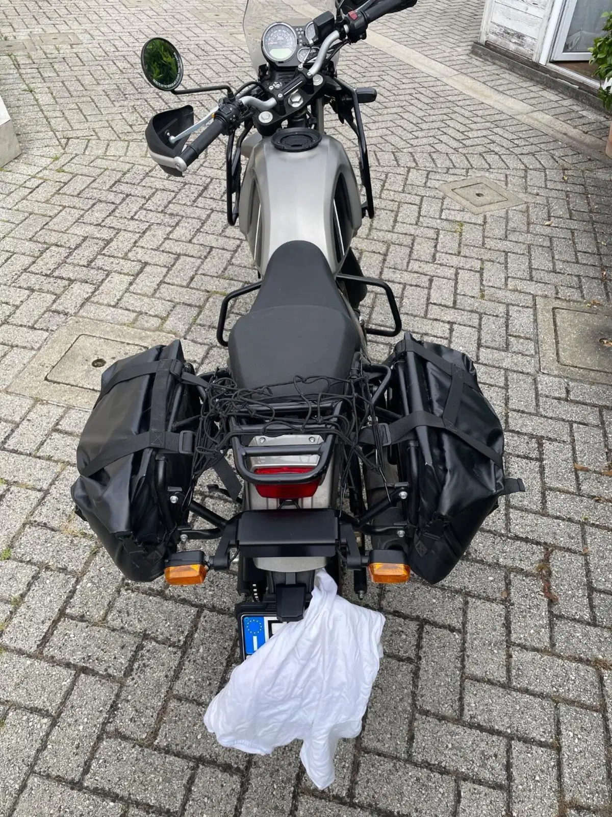 Royal Enfield Himalayan 411 (2021 - 24) (5)