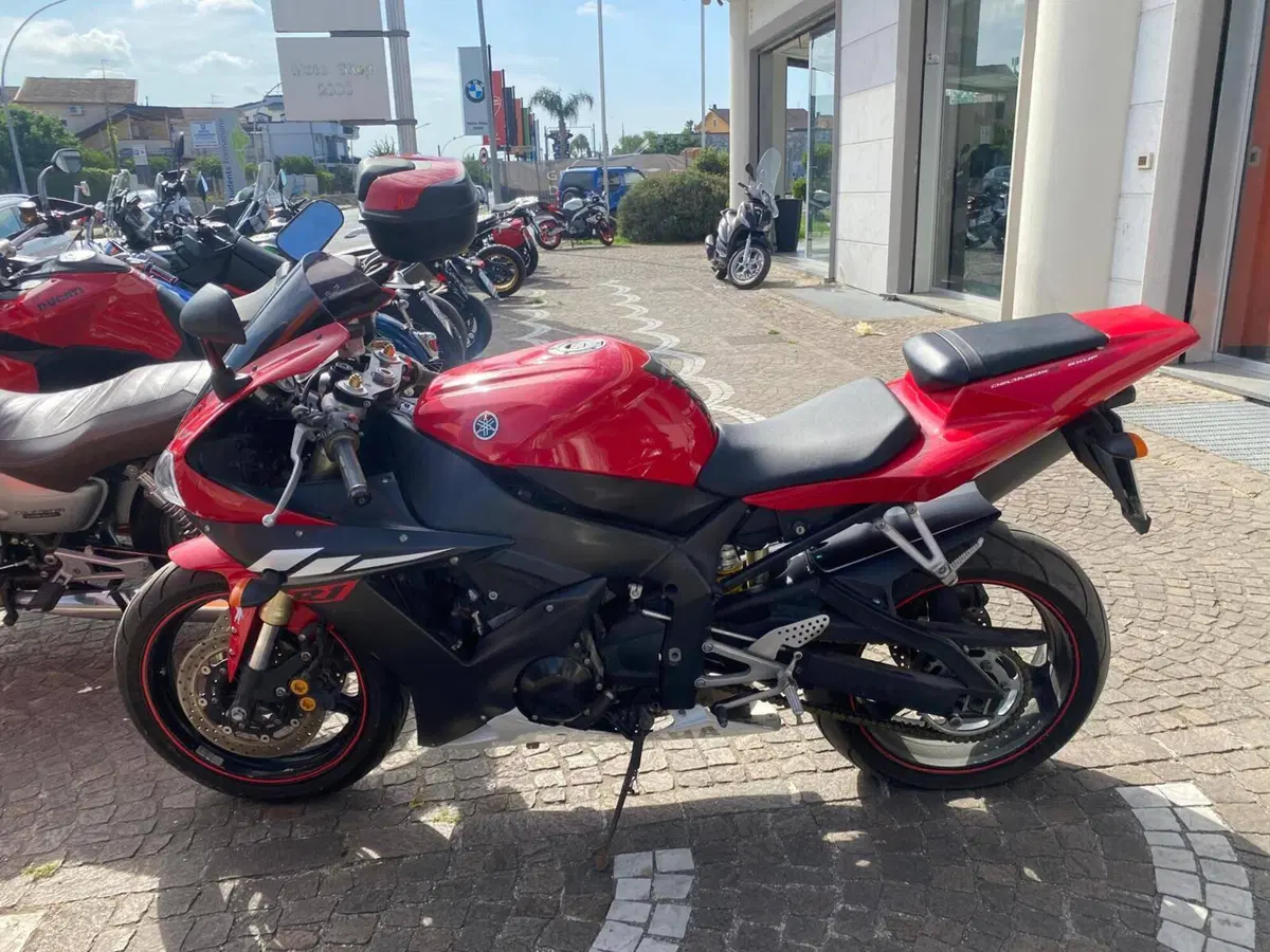 Yamaha YZF R1 (2002 - 03) (2)