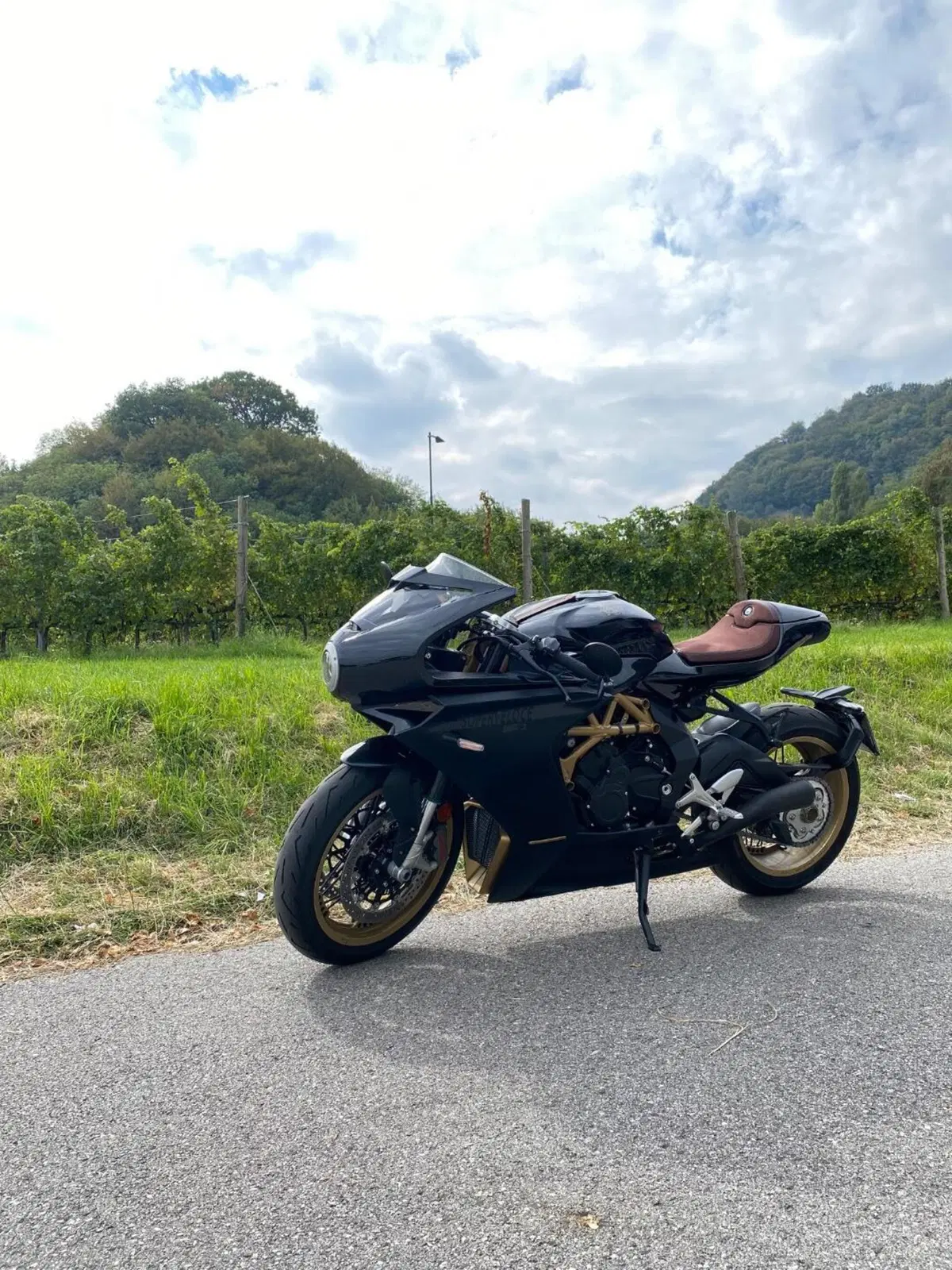 MV Agusta Superveloce 800 S (2021 - 25) (2)