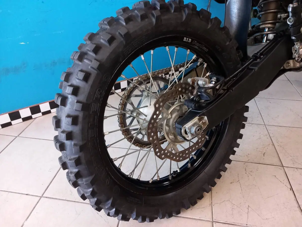 Honda CRF 250RX Enduro (2023) (13)